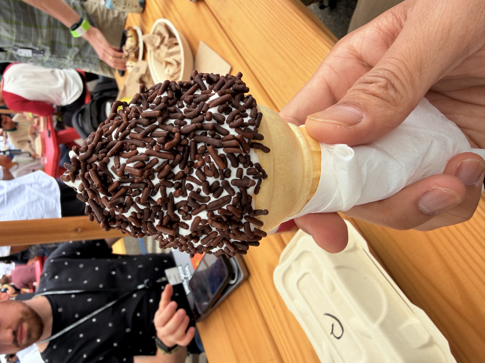炎天下で食べるソフトクリームが美味しかった😋